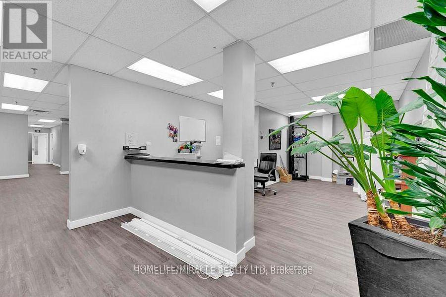 52 Bramwin Court, Brampton (Bramalea South Industrial), Ontario  L6T 5G2 - Photo 19 - W12335446
