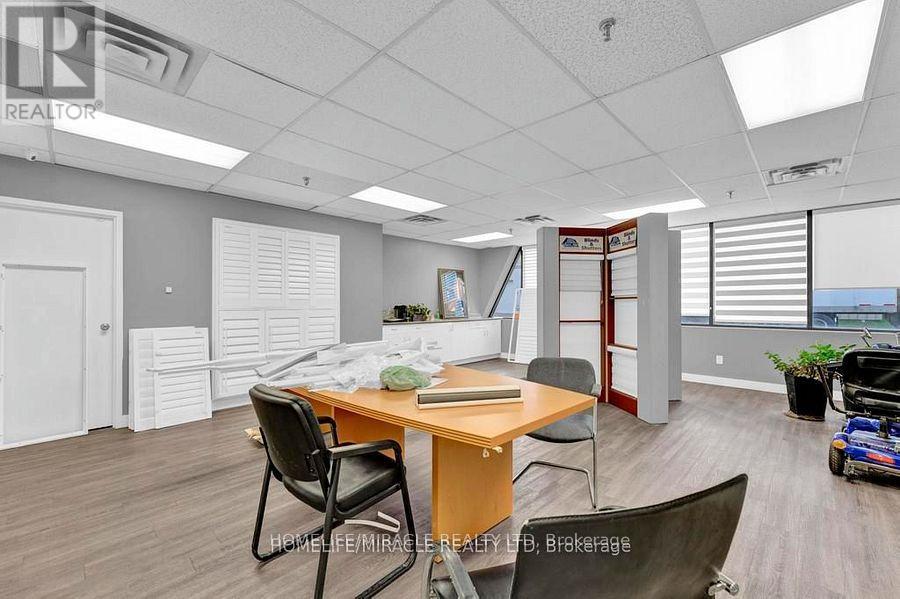 52 Bramwin Court, Brampton (Bramalea South Industrial), Ontario  L6T 5G2 - Photo 27 - W12335446