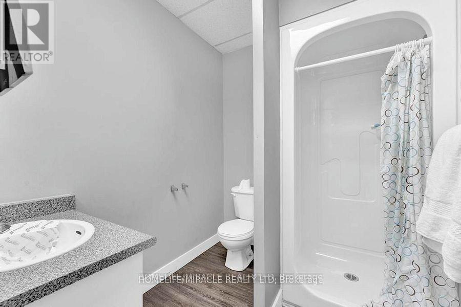 52 Bramwin Court, Brampton (Bramalea South Industrial), Ontario  L6T 5G2 - Photo 34 - W12335446