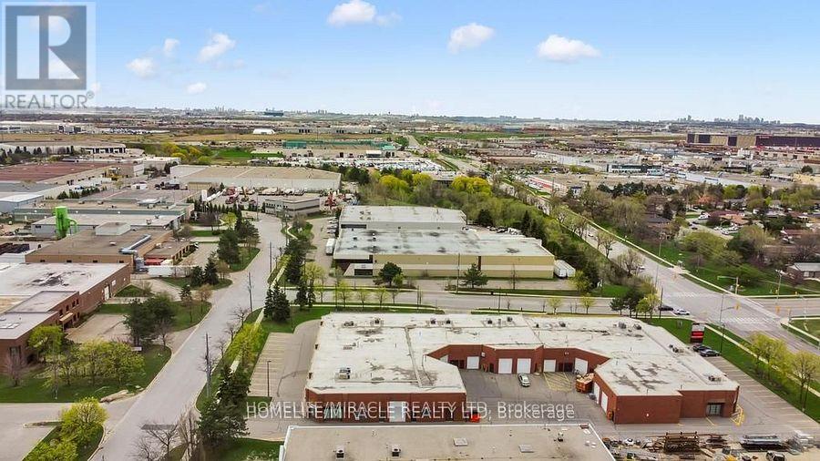 52 Bramwin Court, Brampton (Bramalea South Industrial), Ontario  L6T 5G2 - Photo 7 - W12335446