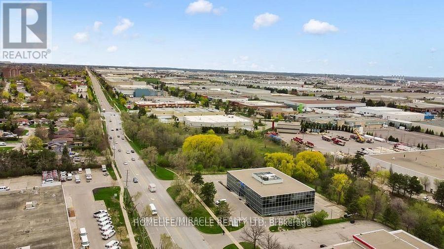 52 Bramwin Court, Brampton (Bramalea South Industrial), Ontario  L6T 5G2 - Photo 9 - W12335446