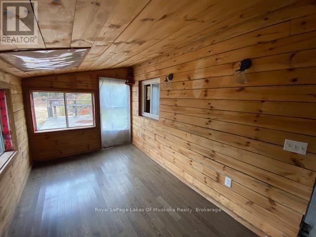 1590 Yearley Road, Huntsville (Stephenson), Ontario  P0B 1M0 - Photo 12 - X12335484