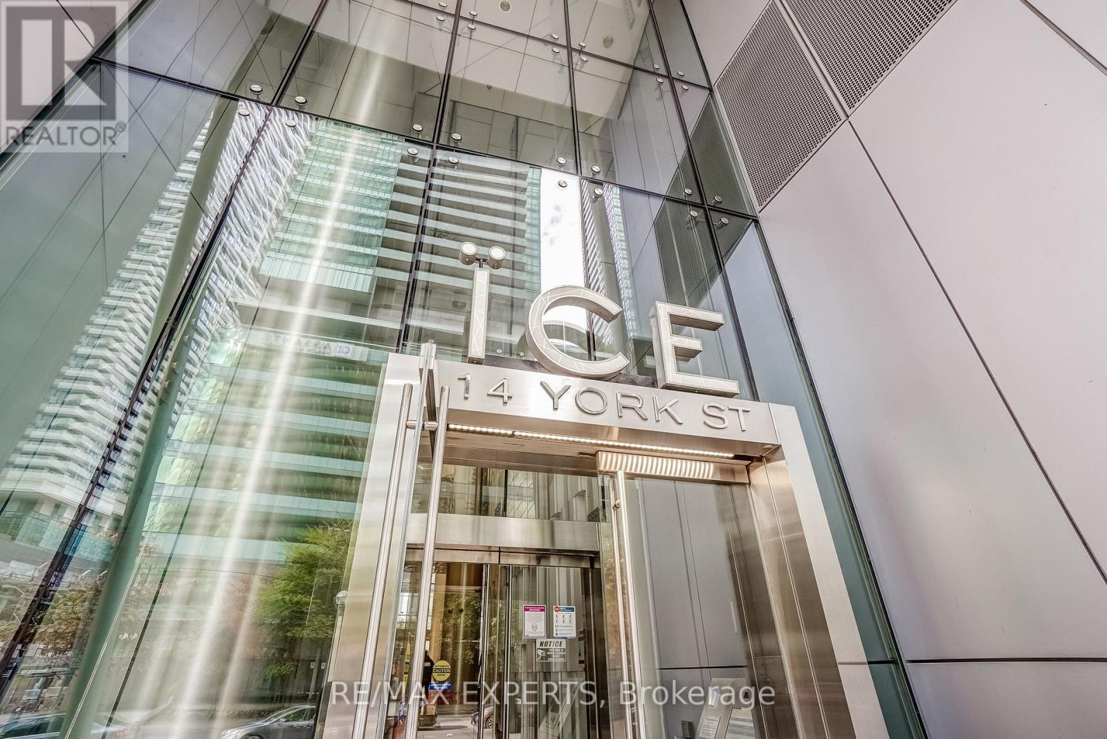 3803 - 14 York Street, Toronto, Ontario  M5J 0B1 - Photo 3 - C12335502