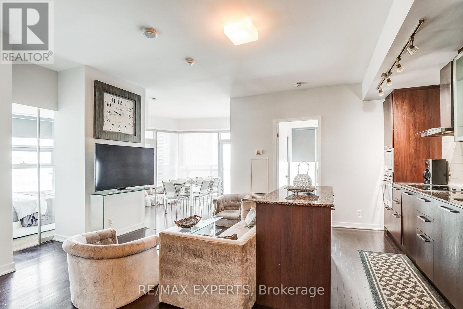 3803 - 14 York Street, Toronto, Ontario  M5J 0B1 - Photo 7 - C12335502