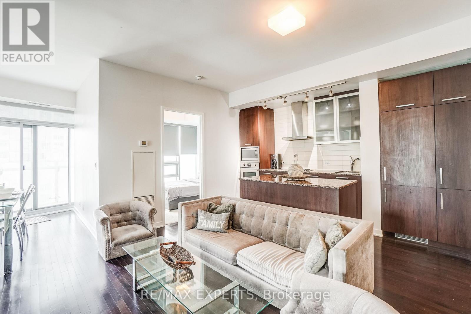 3803 - 14 York Street, Toronto, Ontario  M5J 0B1 - Photo 8 - C12335502