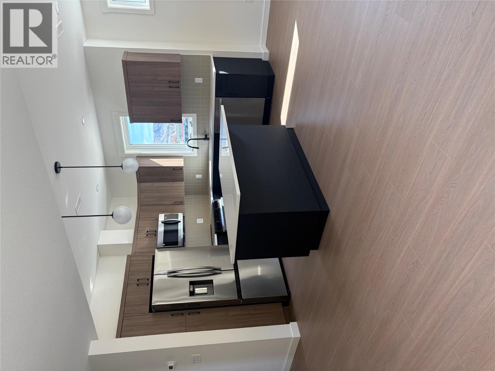 Property at 3580 Valleyview Drive Unit# 108 image 2