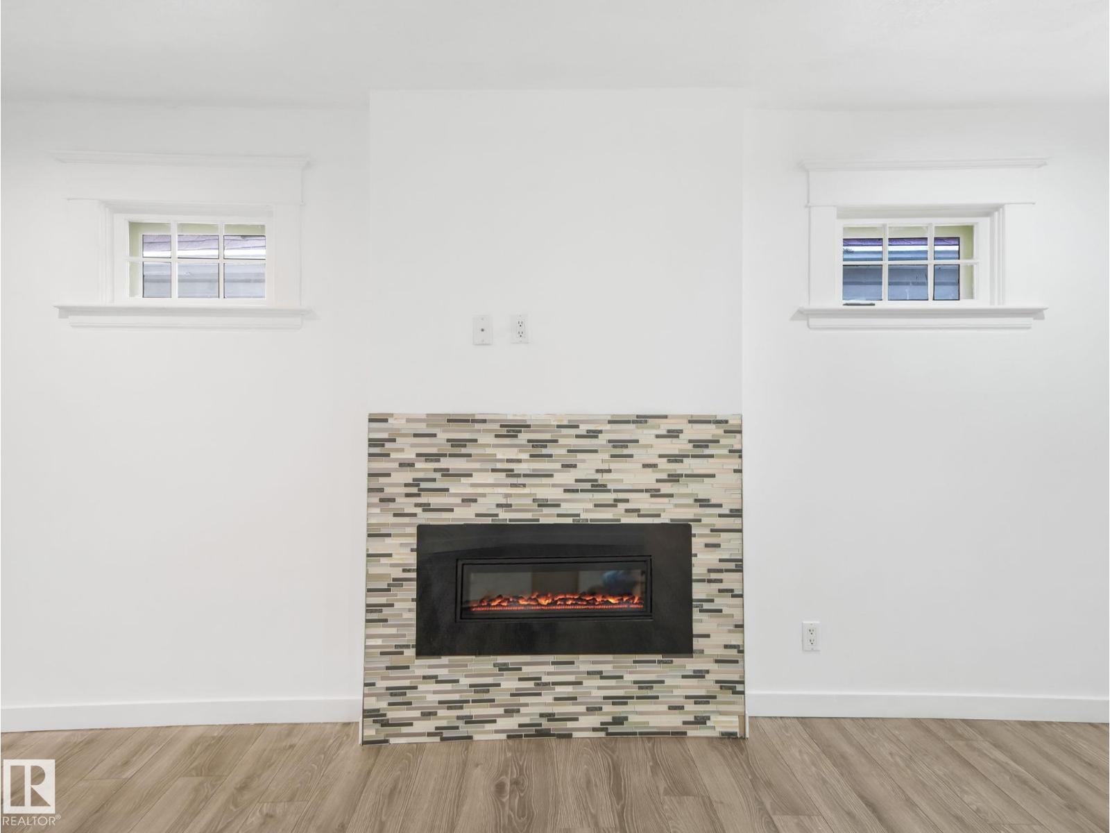 Property at 11542 97 ST NW image 4