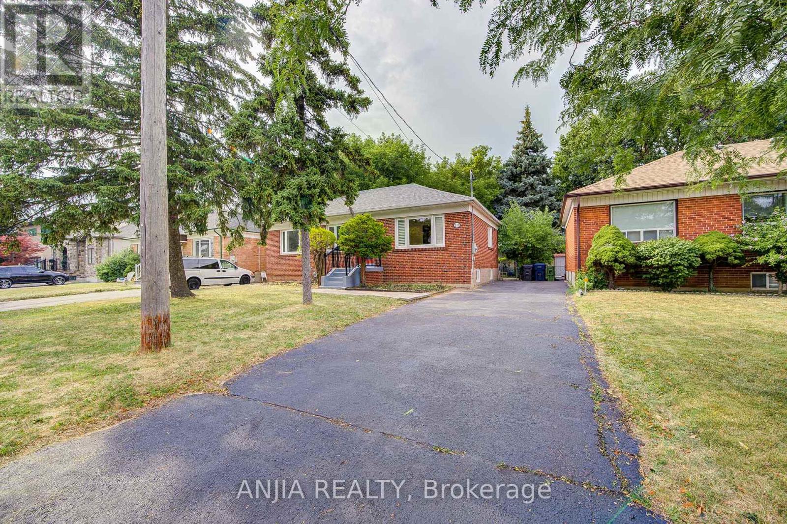 Property at 248 CODSELL AVENUE image 2