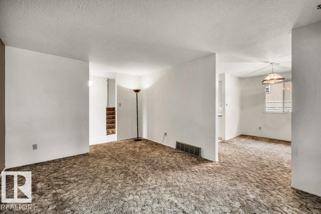Property at 67 LAMBERT CR image 5