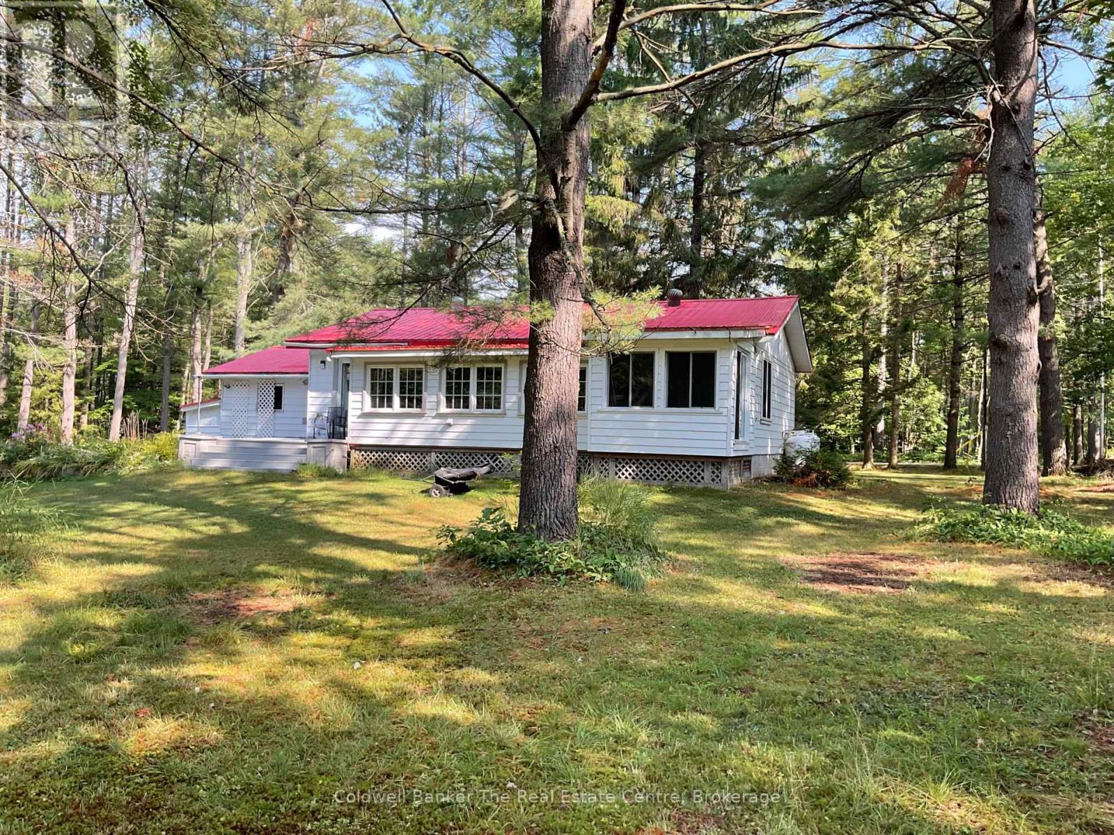 1060 Kahshe Lake Road S, Gravenhurst, Ontario  P0E 1G0 - Photo 10 - X12335536