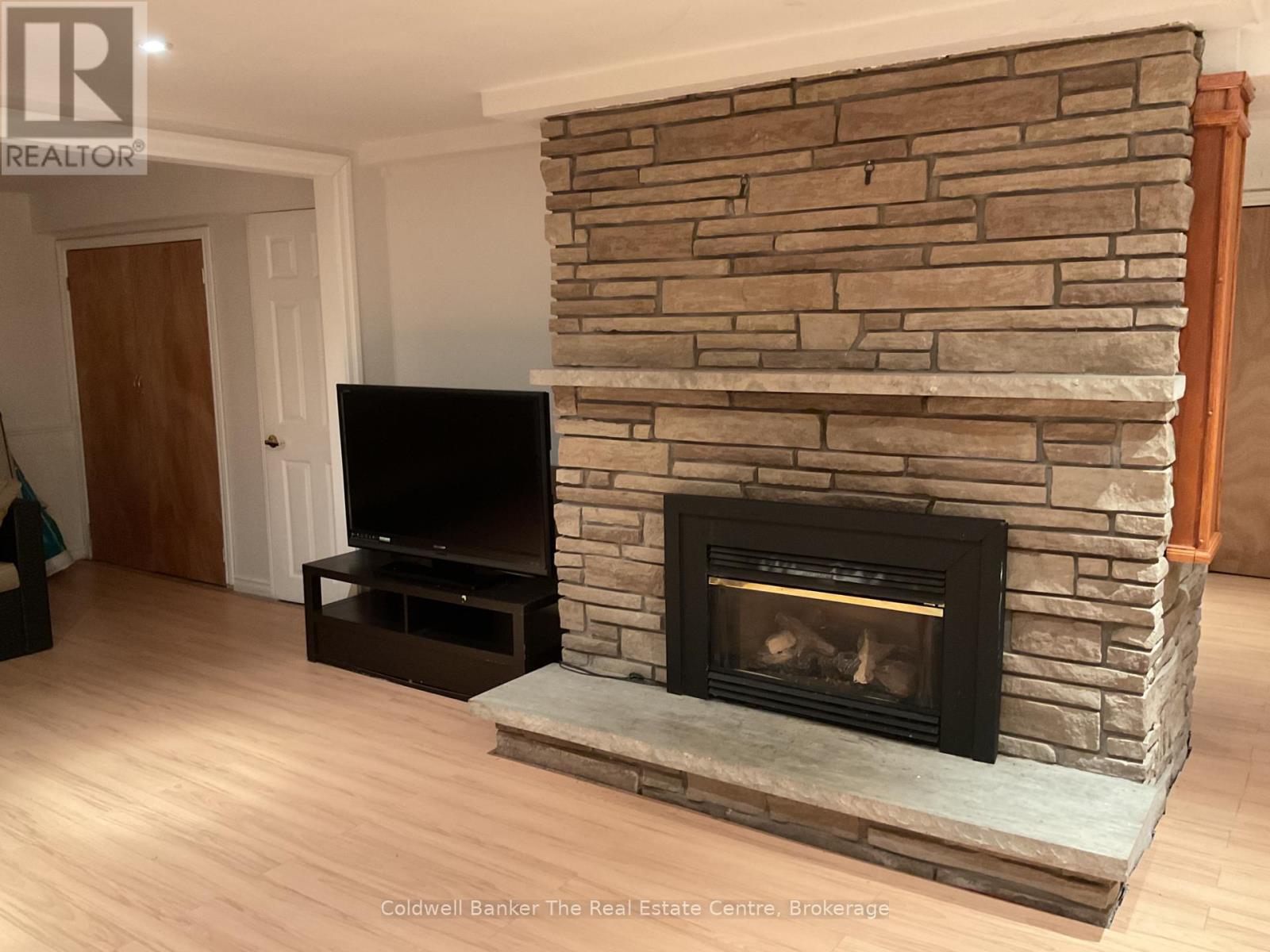 1060 Kahshe Lake Road S, Gravenhurst, Ontario  P0E 1G0 - Photo 26 - X12335536
