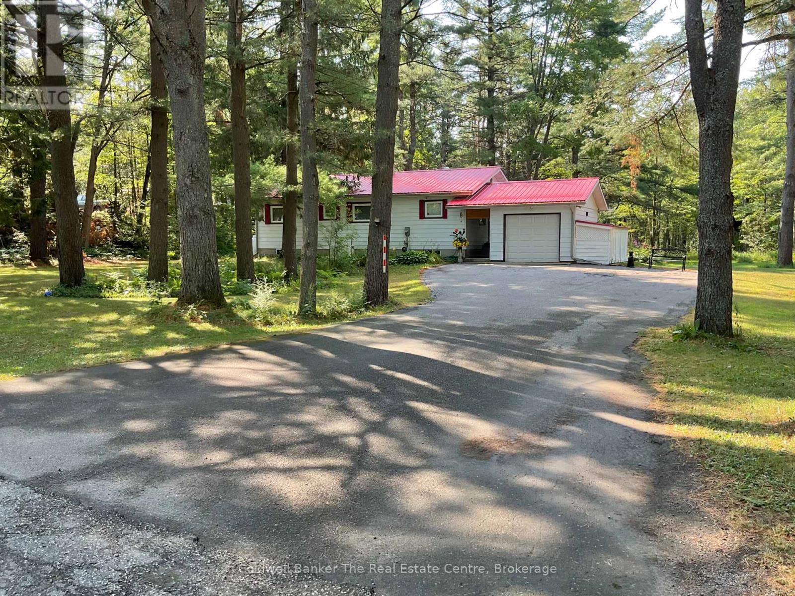 1060 Kahshe Lake Road S, Gravenhurst, Ontario  P0E 1G0 - Photo 6 - X12335536