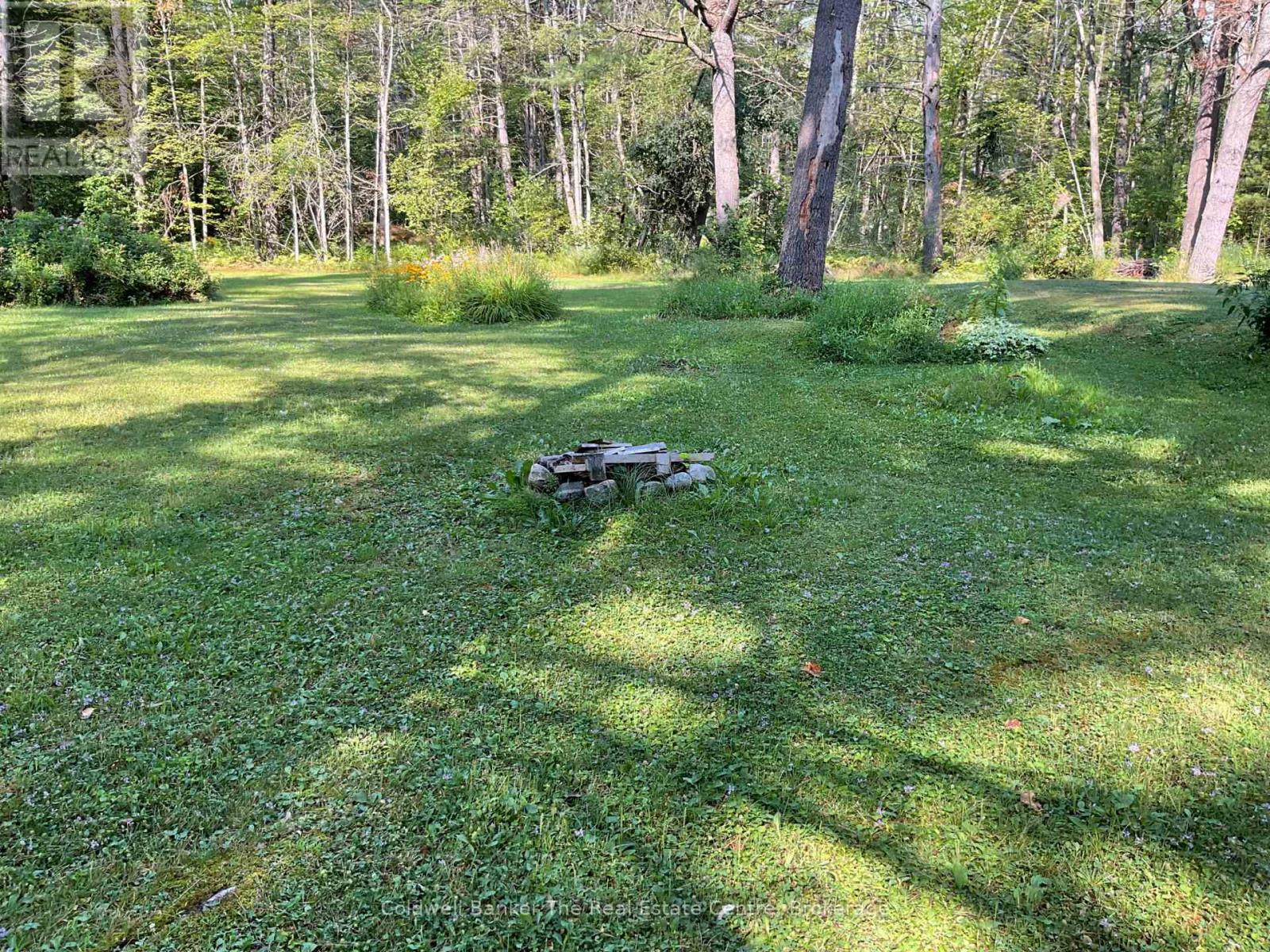 1060 Kahshe Lake Road S, Gravenhurst, Ontario  P0E 1G0 - Photo 9 - X12335536