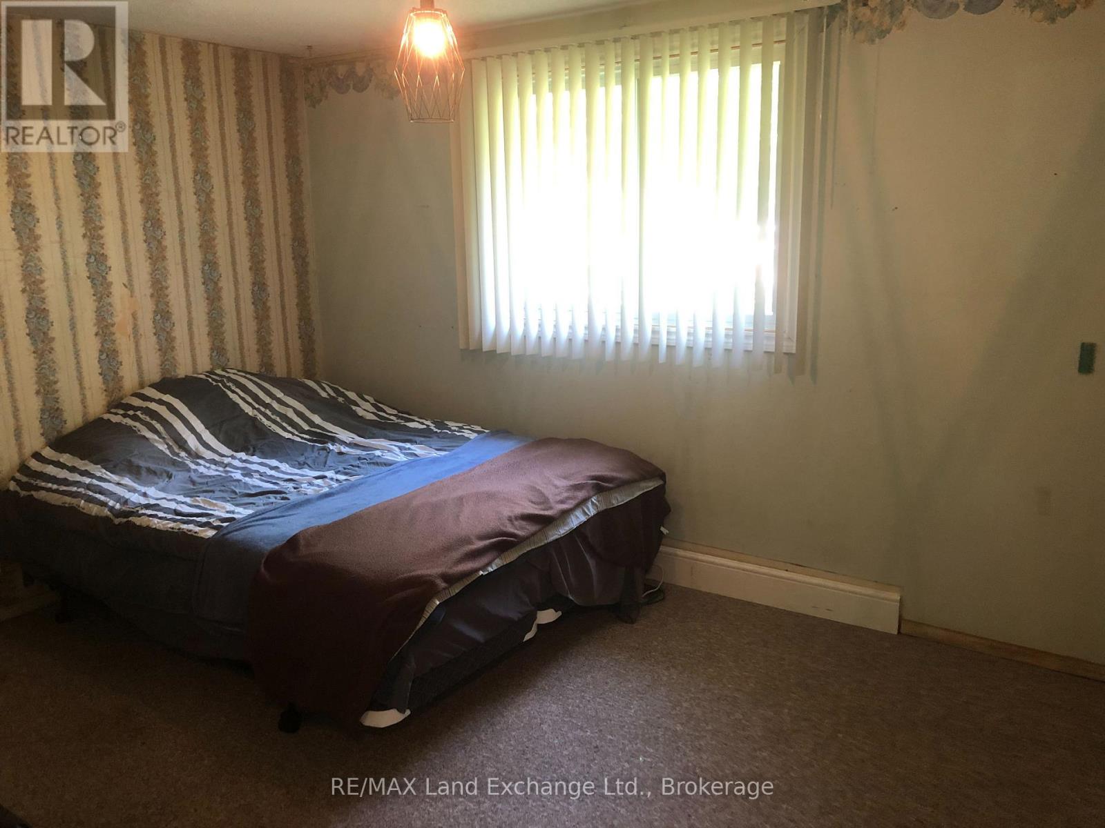 755 Palmateer Drive, Kincardine, Ontario  N2Z 1R8 - Photo 22 - X12329301