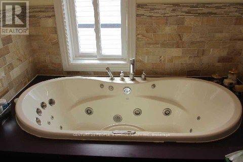 Property at 34 FAIRWOOD CRESCENT image 5