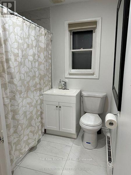 393 Adeline Drive, Georgina, Ontario  L4P 3C4 - Photo 19 - N12335545