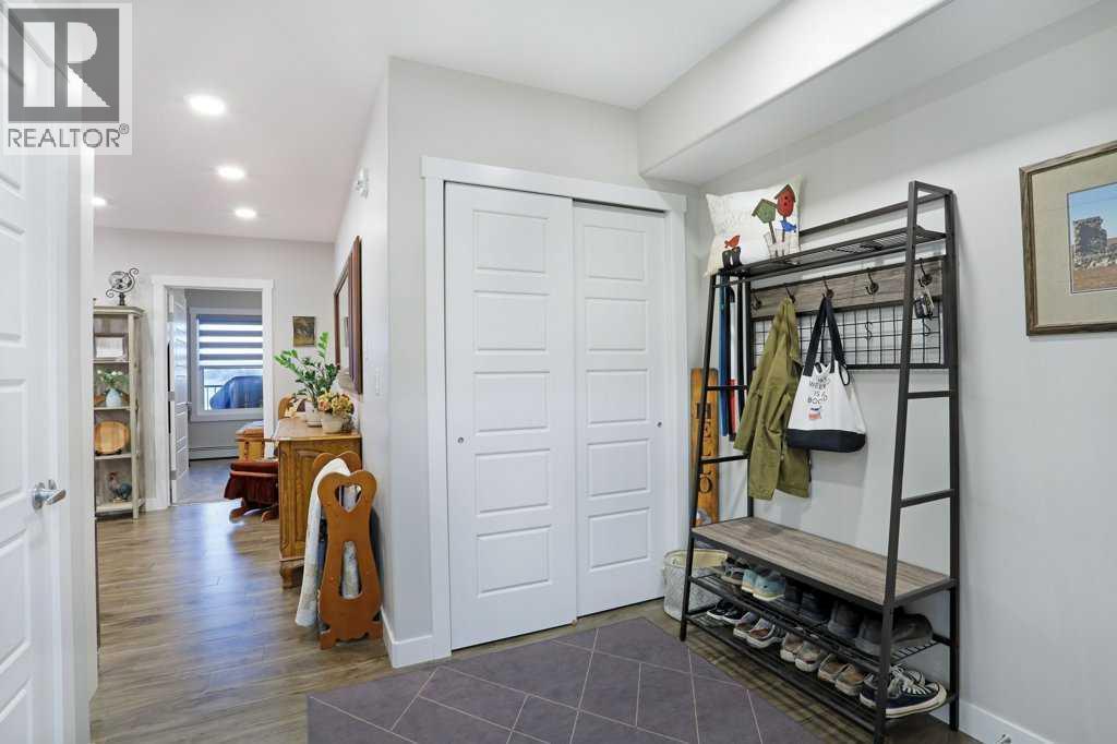 208, 499 Meadowlake Court E, Brooks, Alberta  T1R 0Y7 - Photo 2 - A2247322