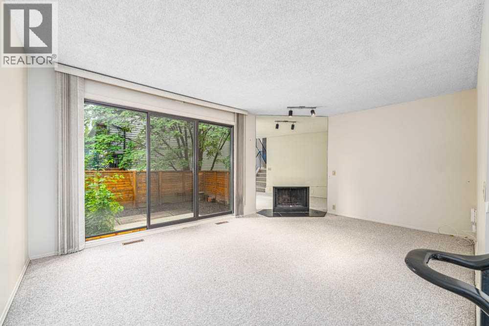 Property at 34, 10 Point Drive NW image 4