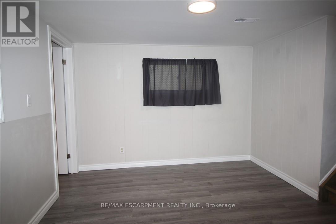 4 Purnell Drive, Hamilton, Ontario  L9C 4X9 - Photo 26 - X12321634