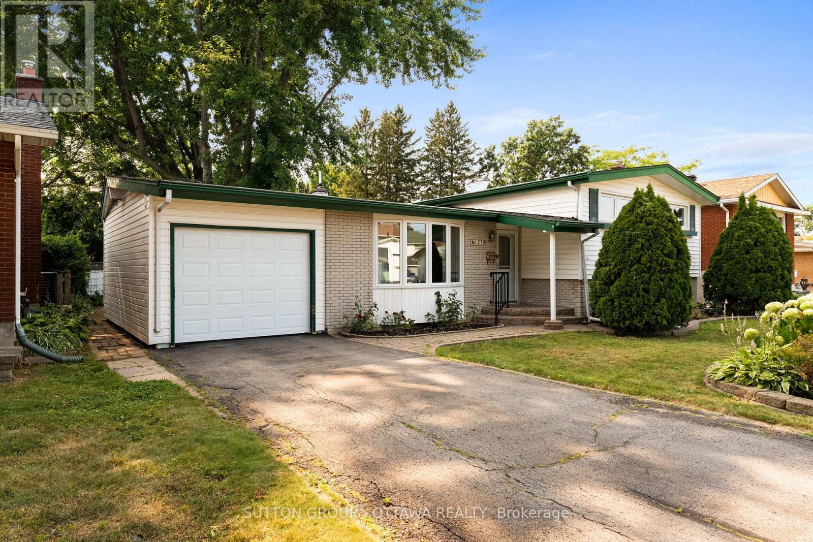 Property at 1370 SAULT STREET image 3