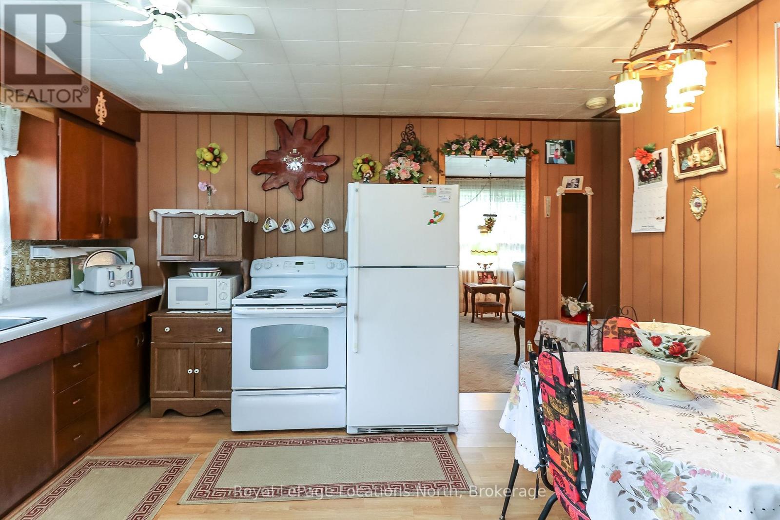 Property at 58 39TH STREET N image 5