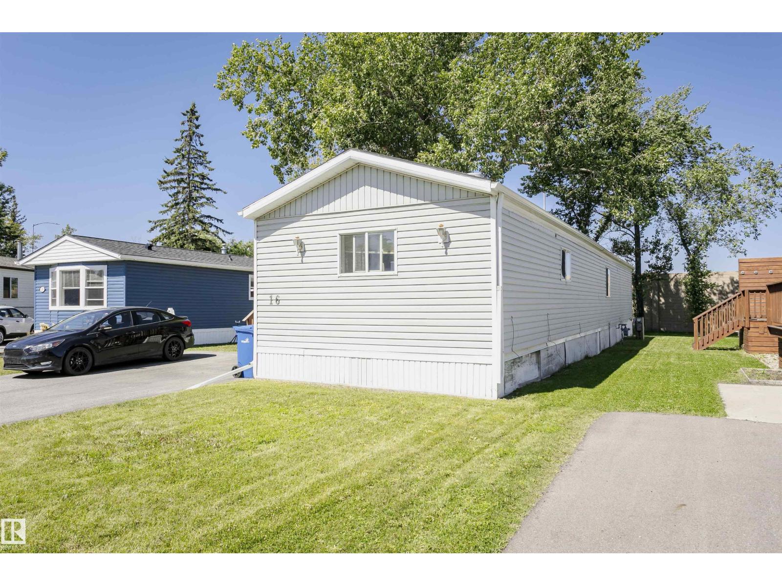 Property at 16 Willow Park Estates image 1