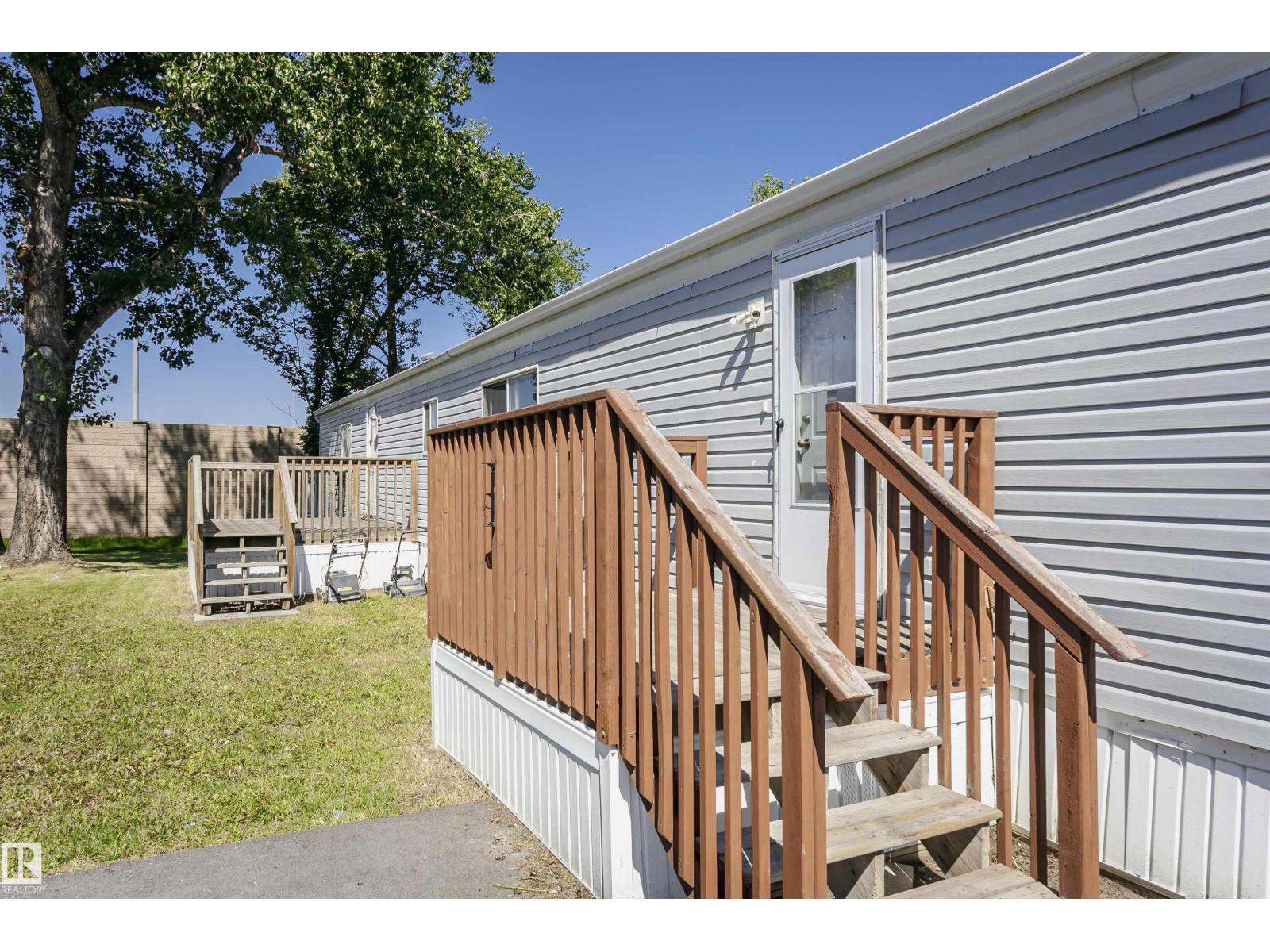 Property at 16 Willow Park Estates image 3