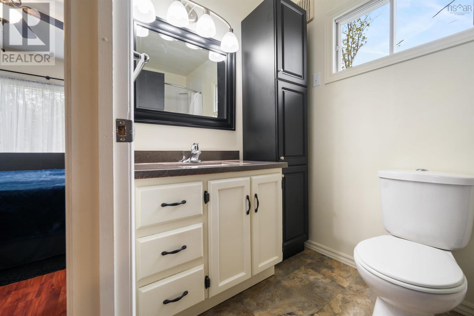 11 Durley Street, Amherst, Nova Scotia  B4H 2B2 - Photo 28 - 202512163