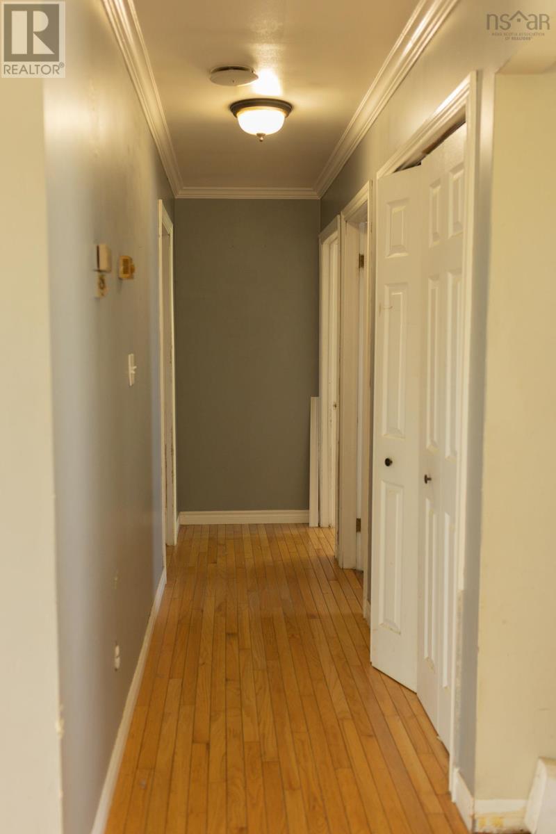 10 Ling Street, Glace Bay, Nova Scotia  B1A 3L3 - Photo 5 - 202515363