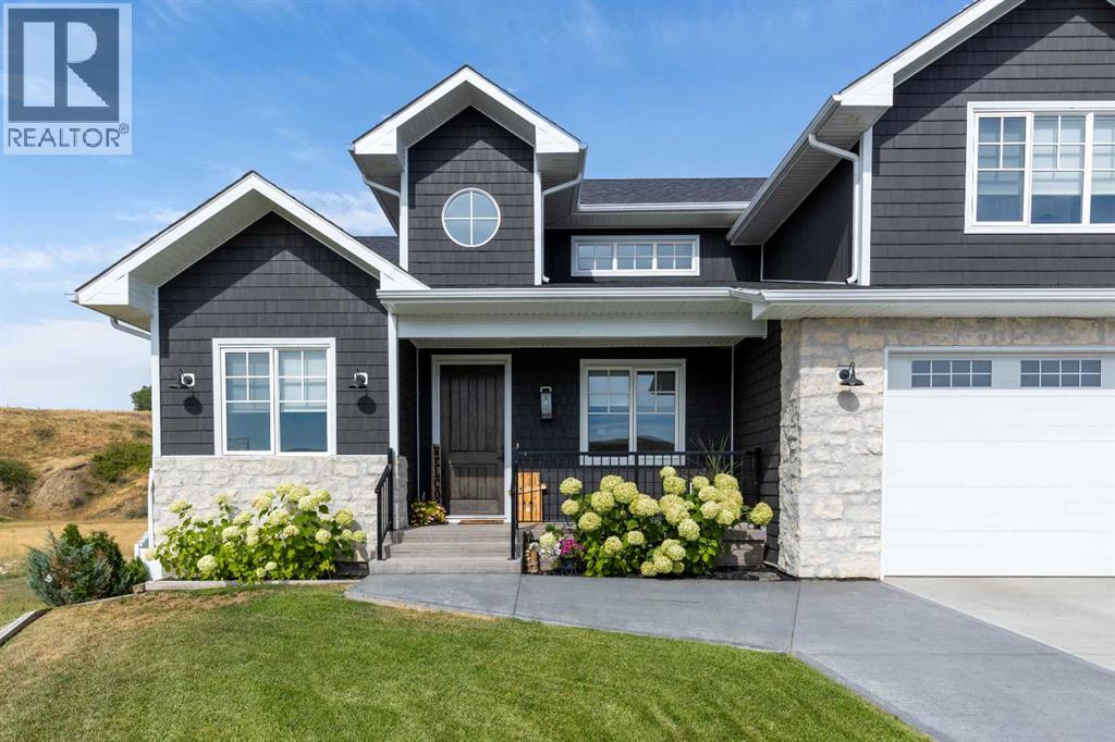 Property at 24 Heron Court SW image 2