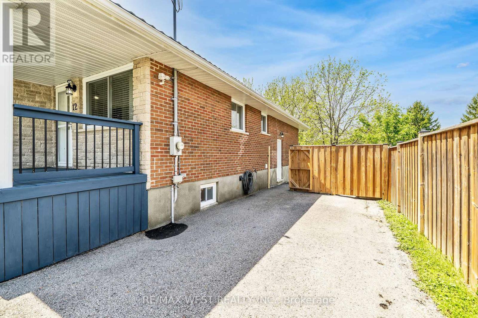 12 Athabasca Street, Oshawa, Ontario  L1H 7H5 - Photo 36 - E12335530