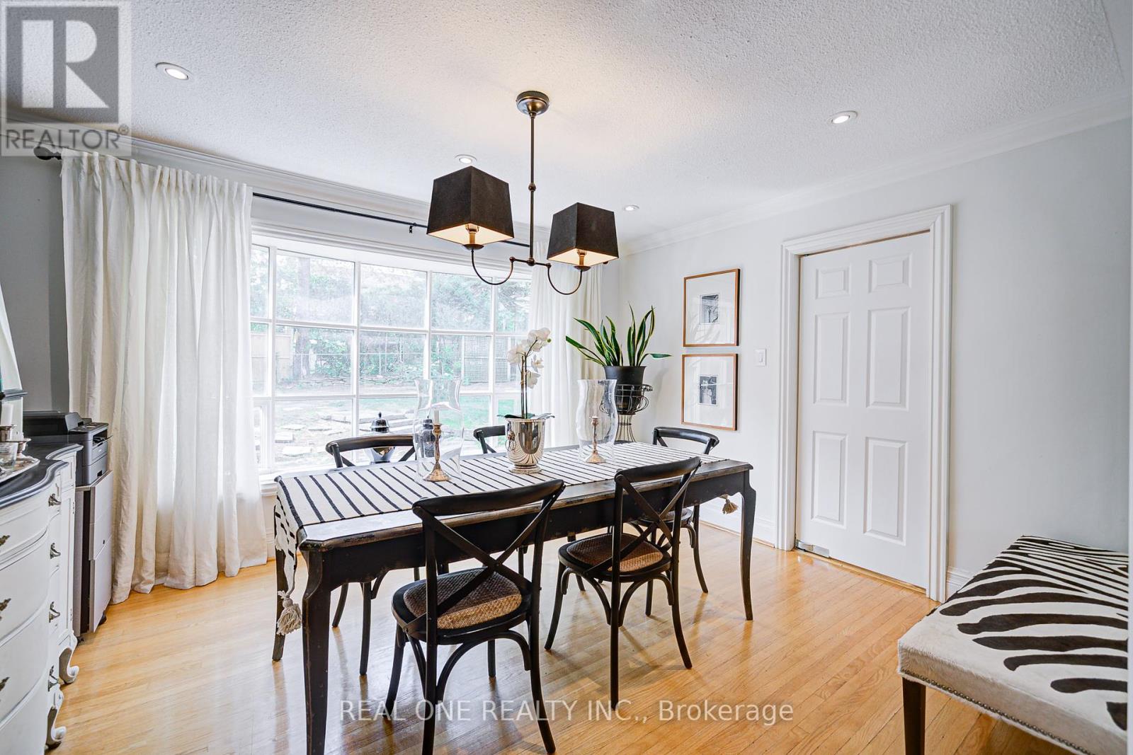 21 Alcaine Court, Markham, Ontario  L3T 2G8 - Photo 10 - N12335610