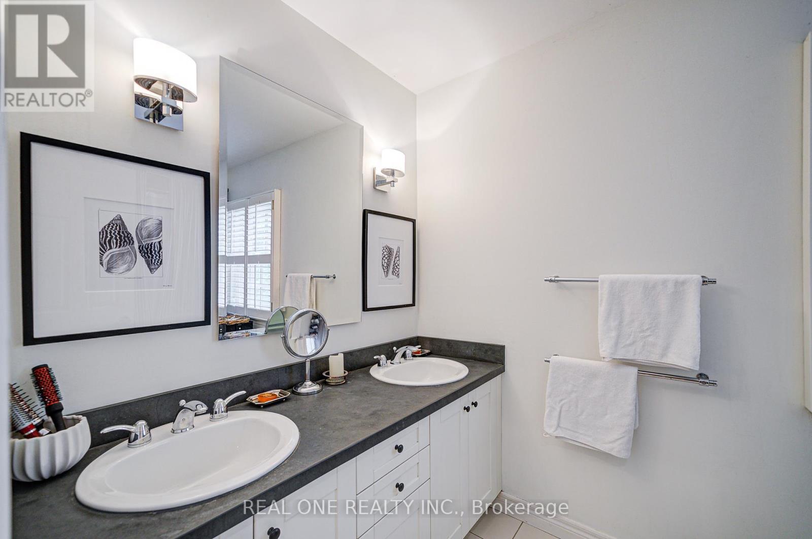 21 Alcaine Court, Markham, Ontario  L3T 2G8 - Photo 24 - N12335610