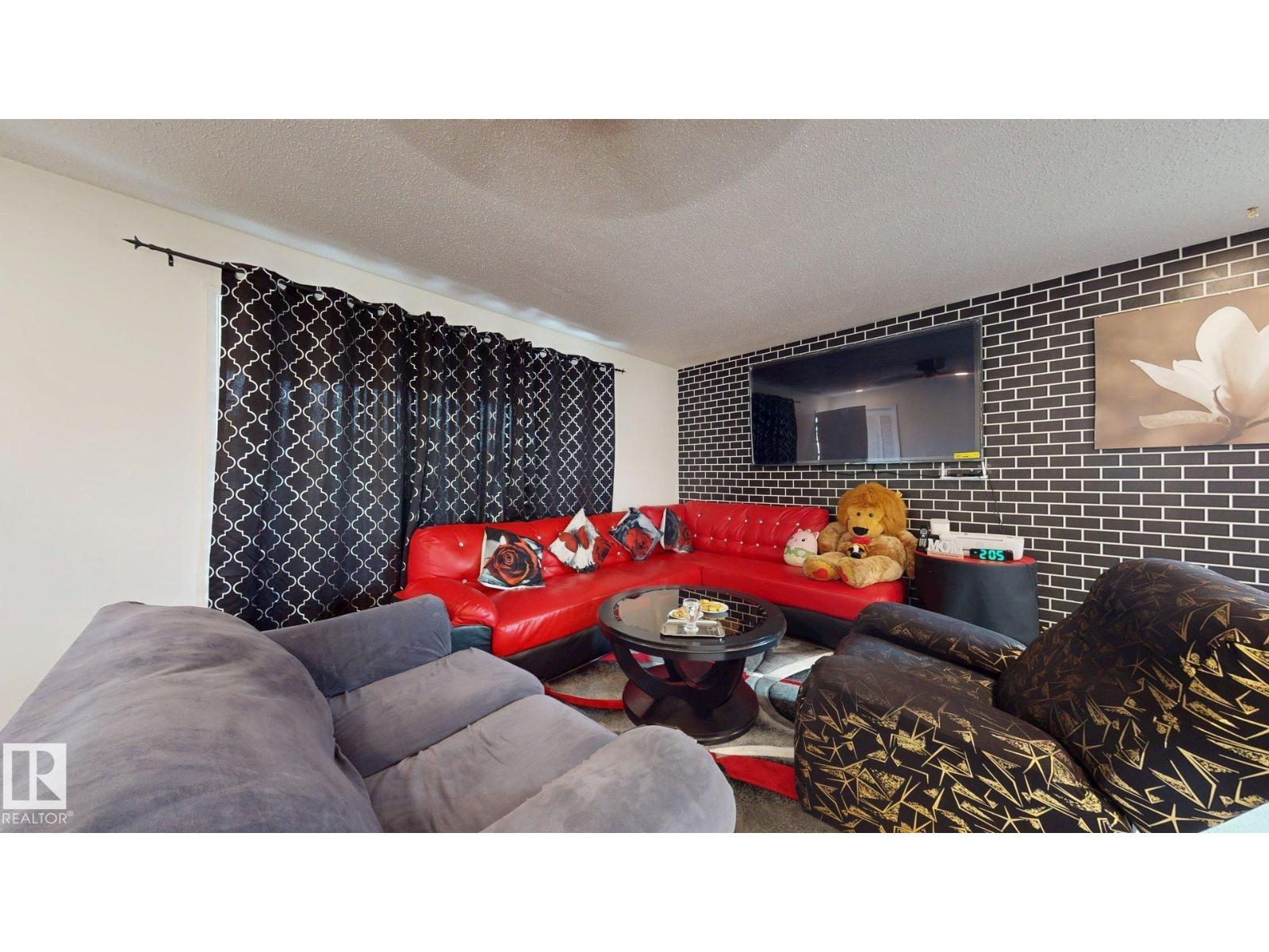 Property at 12812 45 st NW image 4