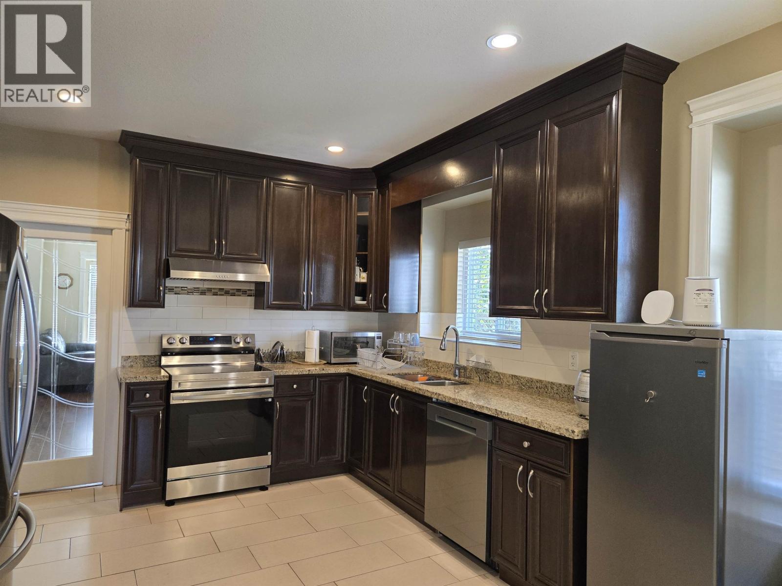 6685 Union Street, Burnaby, British Columbia  V5B 1X2 - Photo 6 - R3033964