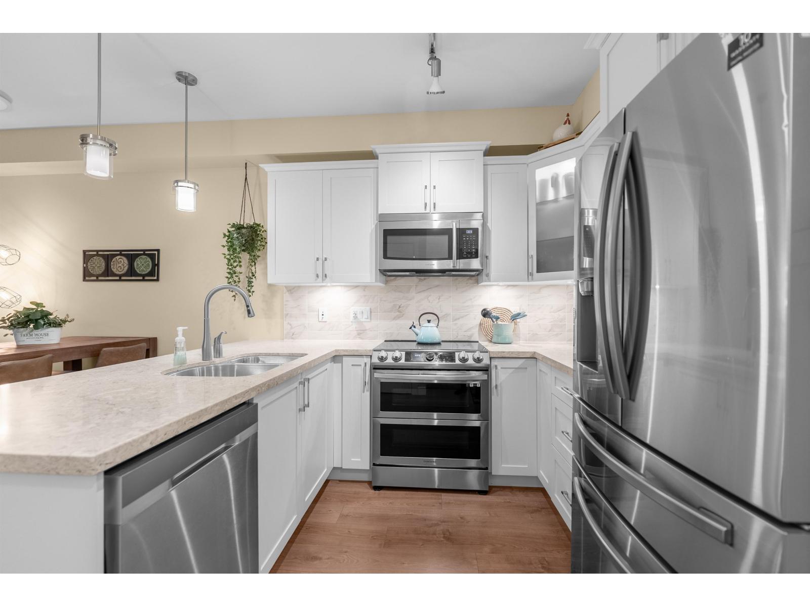 103 3585 146a Street, Surrey, British Columbia  V4P 0G9 - Photo 2 - R3033671