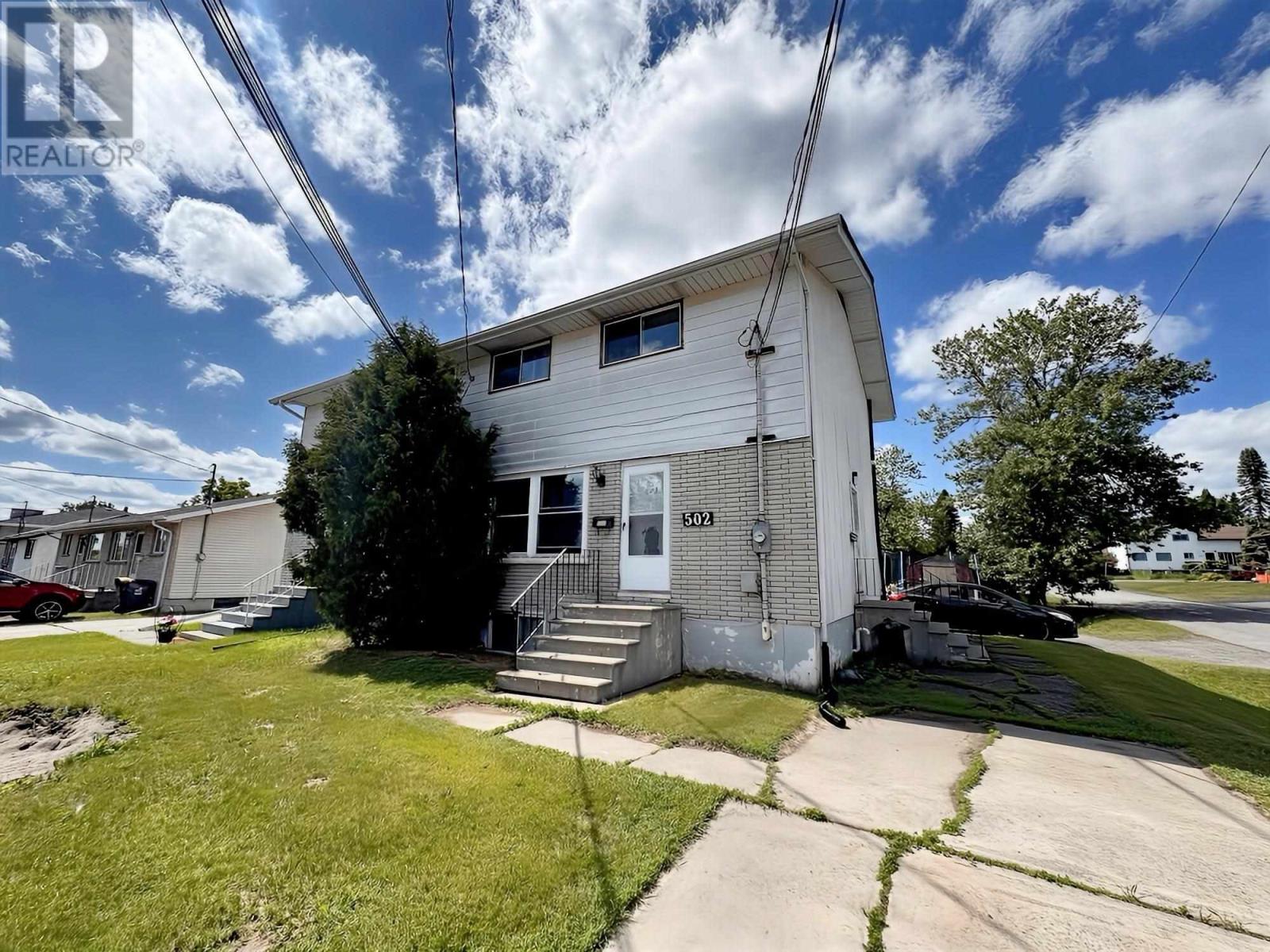 502 Strand Ave, Thunder Bay, Ontario  P7B 5B1 - Photo 1 - TB251907