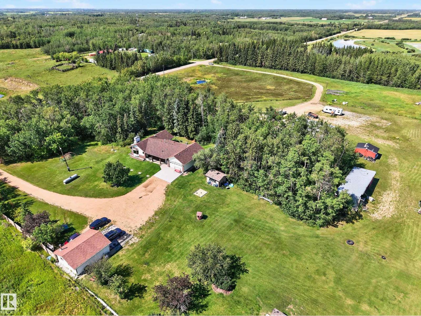 50069 Range Road 231, Rural Leduc County, Alberta  T0B 3M3 - Photo 2 - E4452255
