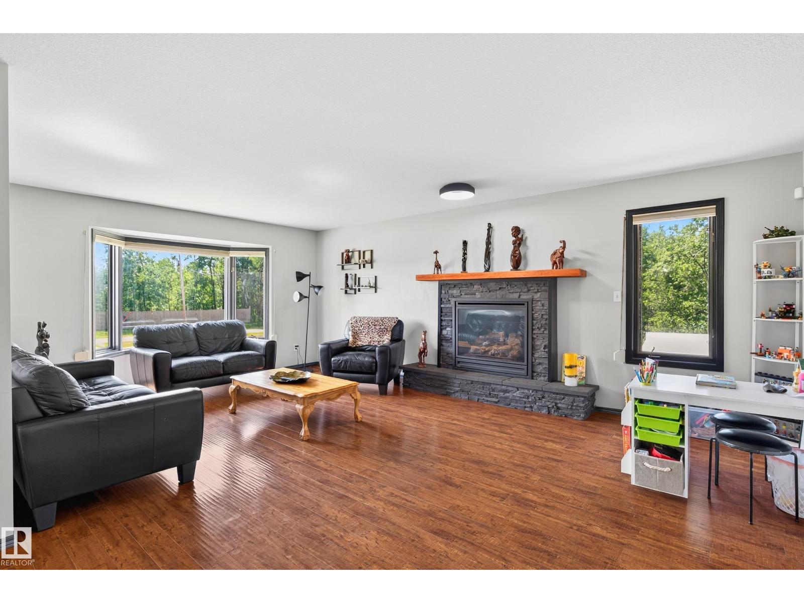 50069 Range Road 231, Rural Leduc County, Alberta  T0B 3M3 - Photo 3 - E4452255