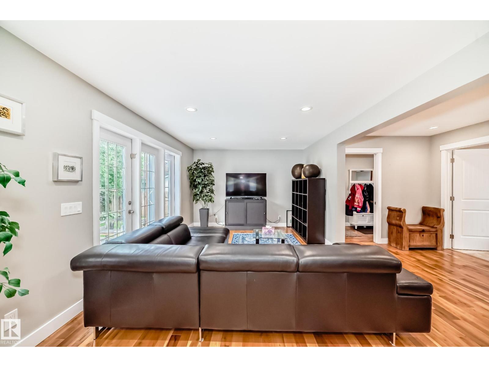 12403 29a Av Nw, Edmonton, Alberta  T6J 6C7 - Photo 10 - E4452257