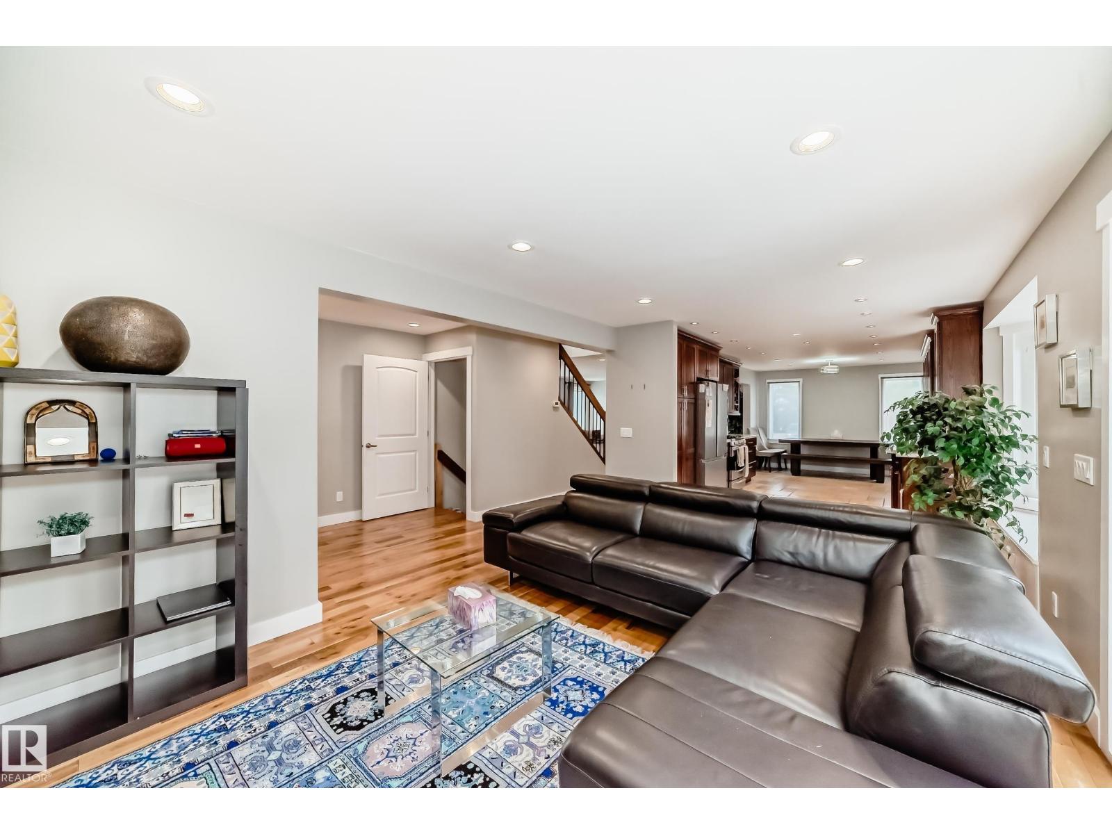 12403 29a Av Nw, Edmonton, Alberta  T6J 6C7 - Photo 13 - E4452257