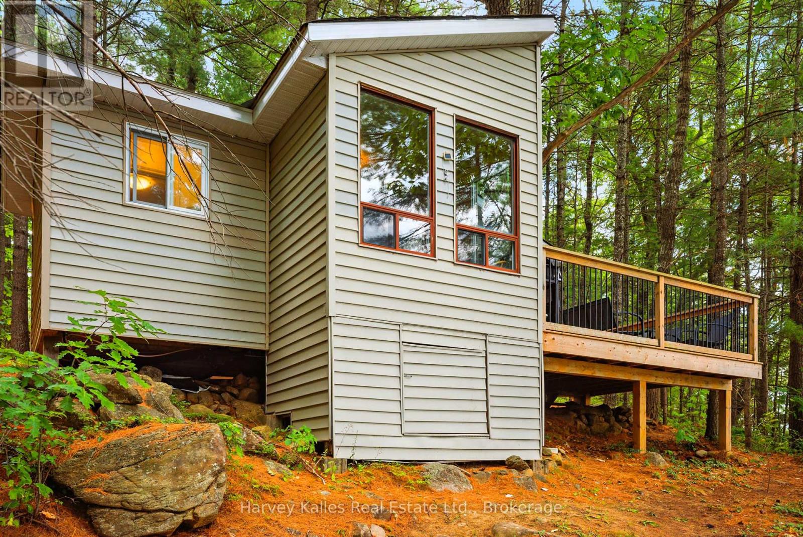 25 Clifton Island, Muskoka Lakes, Ontario  P0B 1M0 - Photo 29 - X12334593