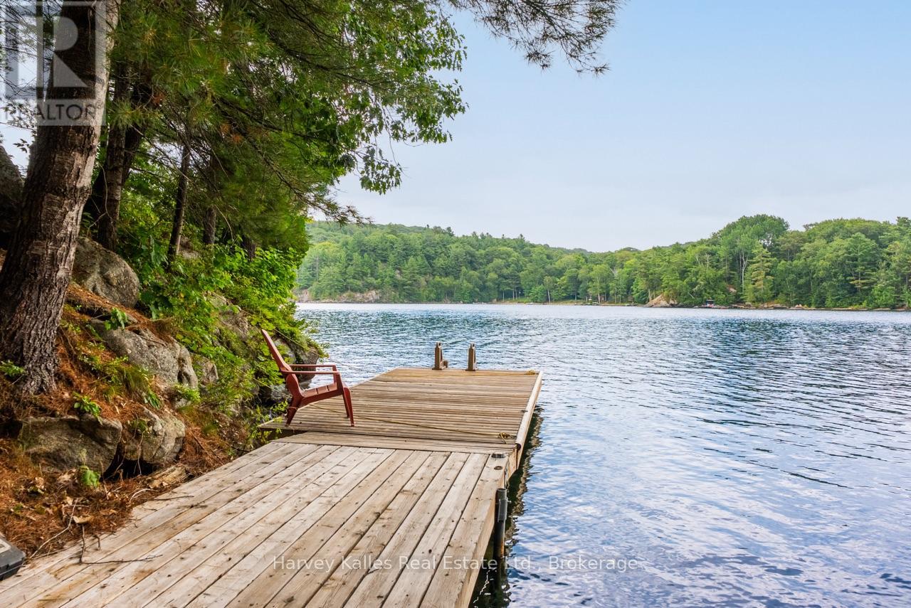 25 Clifton Island, Muskoka Lakes, Ontario  P0B 1M0 - Photo 43 - X12334593