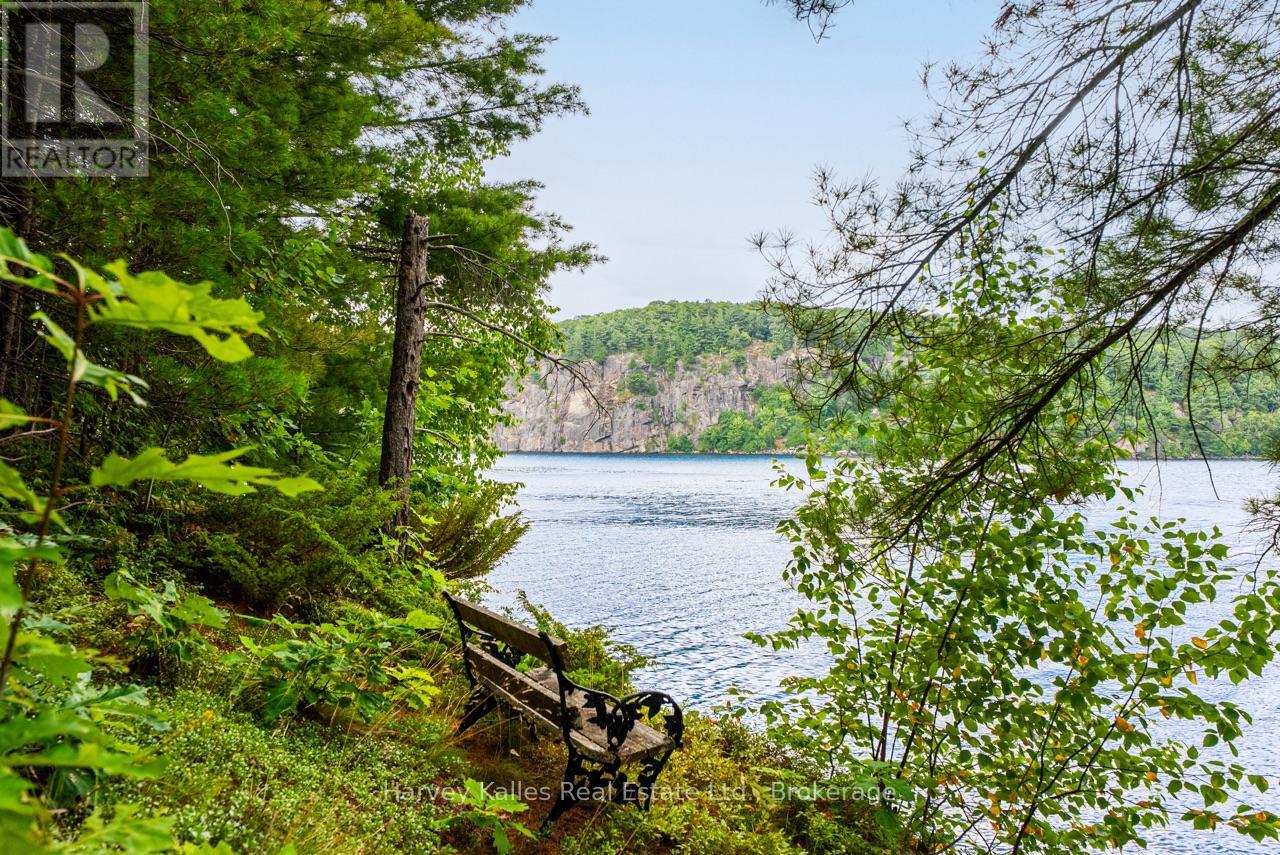 25 Clifton Island, Muskoka Lakes, Ontario  P0B 1M0 - Photo 46 - X12334593