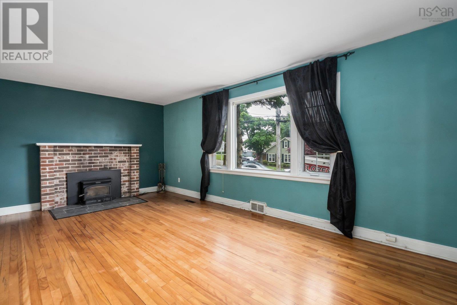 Property at 3549-3551 Claremont Street image 5