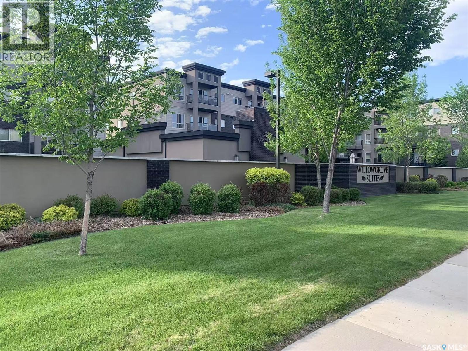 Property at 203 115 WILLOWGROVE CRESCENT image 2