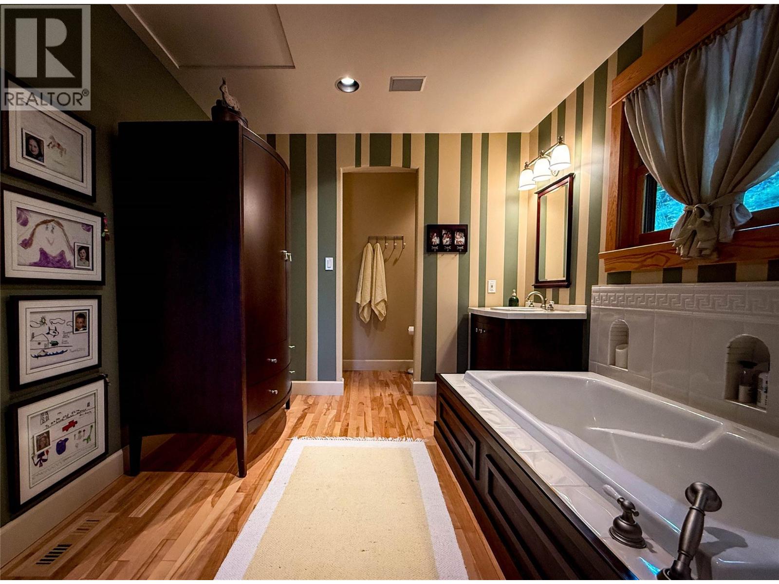 3544 Centre Street, Ainsworth, British Columbia  V0G 1A0 - Photo 39 - 10358897