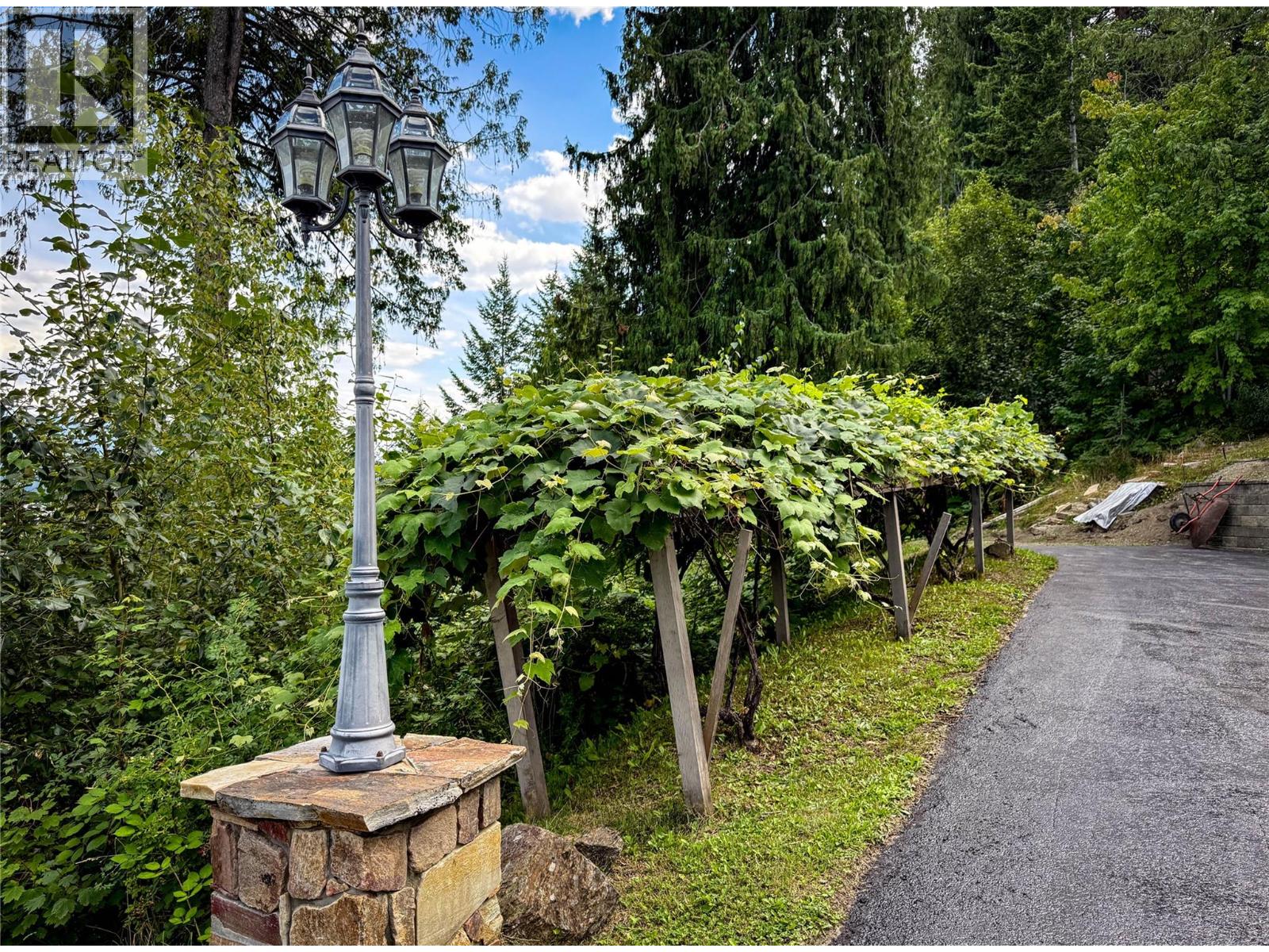 3544 Centre Street, Ainsworth, British Columbia  V0G 1A0 - Photo 71 - 10358897