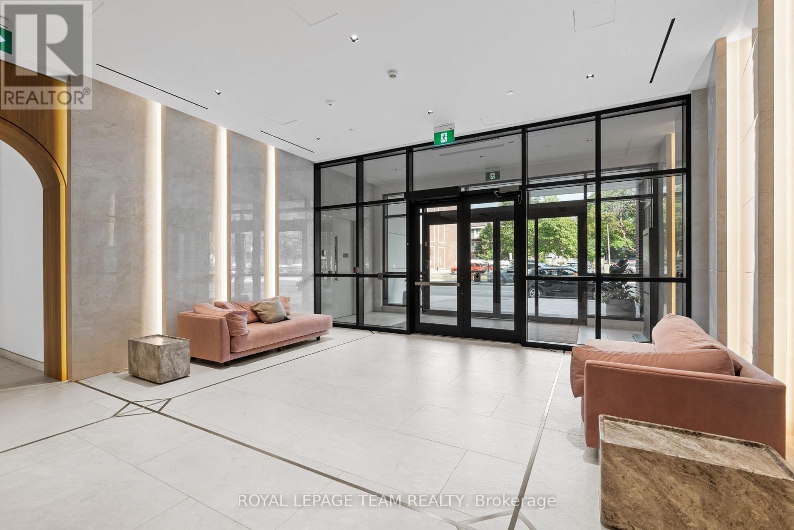 521 - 560 Rideau Street, Ottawa, Ontario  K1N 0G3 - Photo 4 - X12335677