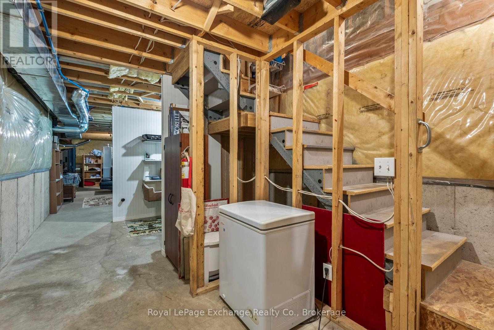 8 - 433 Queen Street, Kincardine, Ontario  N2Z 0A2 - Photo 17 - X12335684